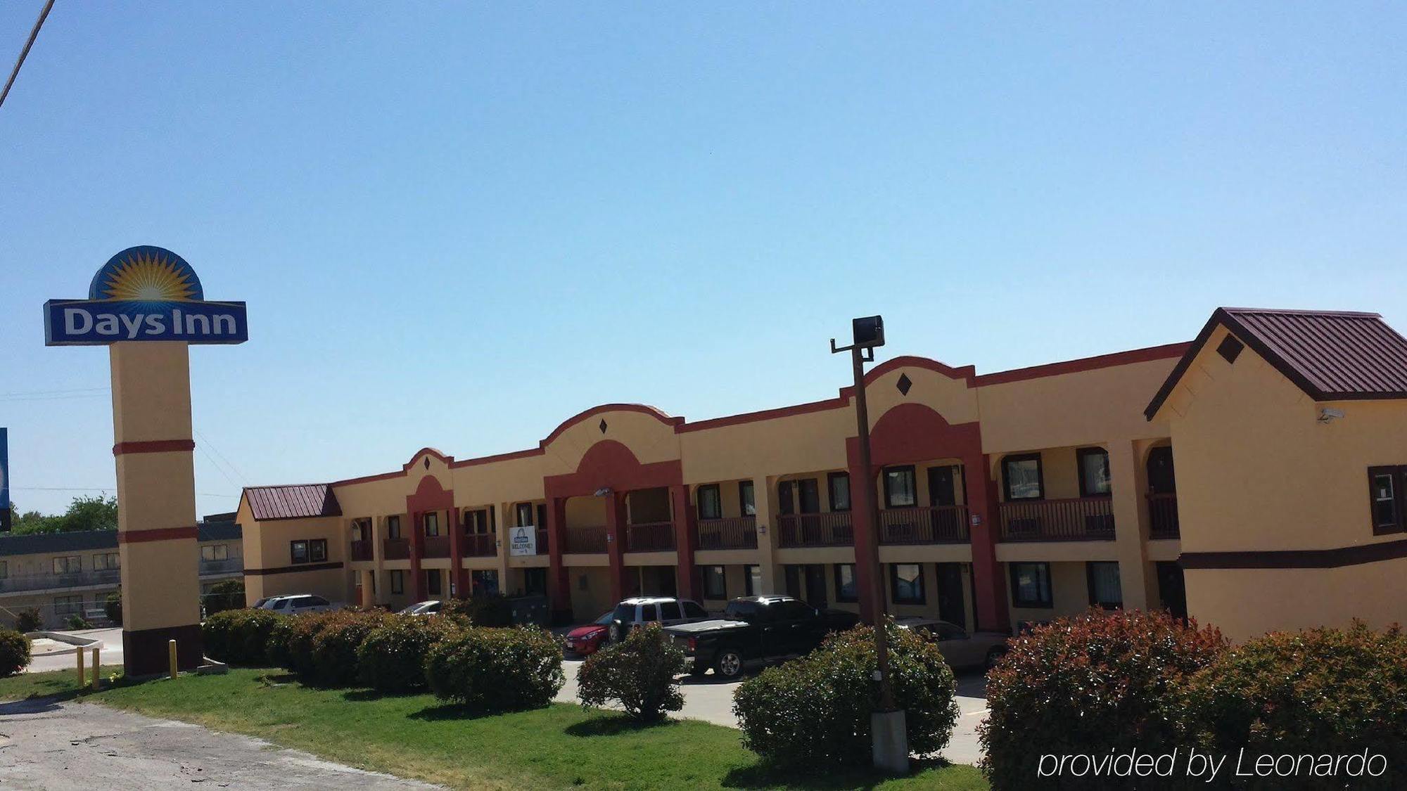 Days Inn By Wyndham Temple Luaran gambar